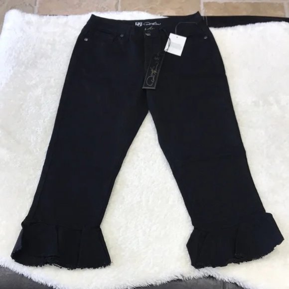 DG2 by Diane Gilman Women's Ruffle Hem Cropped Jeans - Picture 2 of 9